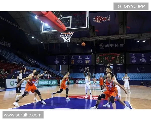 CBA山东对阵福建精彩比赛录像回放全程回顾与分析