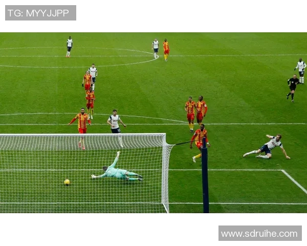 上海足球队引领最新足球配合TOP10榜单精彩瞬间回顾